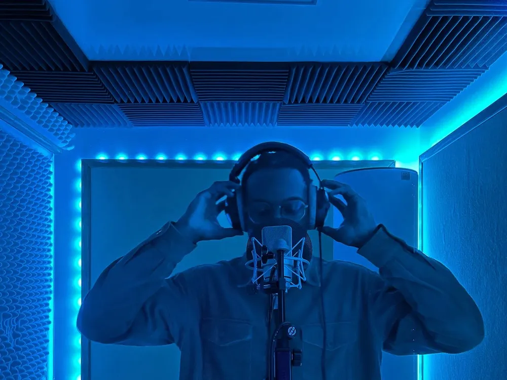 Cabine voix pour podcast et voix off