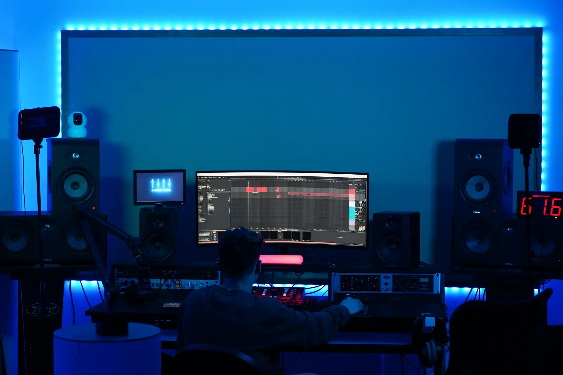 Régie bleue du Chalet Studio